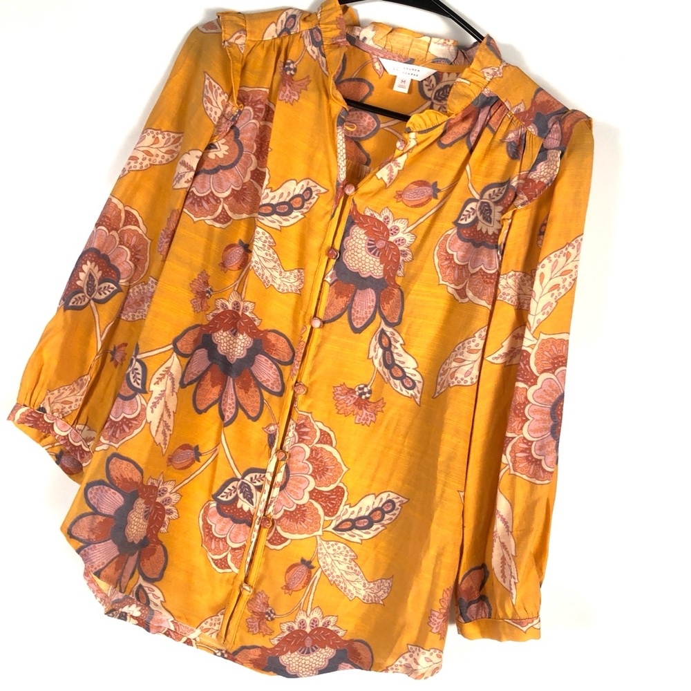 LAUREN CONRAD Botton Front, Ruffle Collar, Orange Floral Blouse, SIZE Medium.